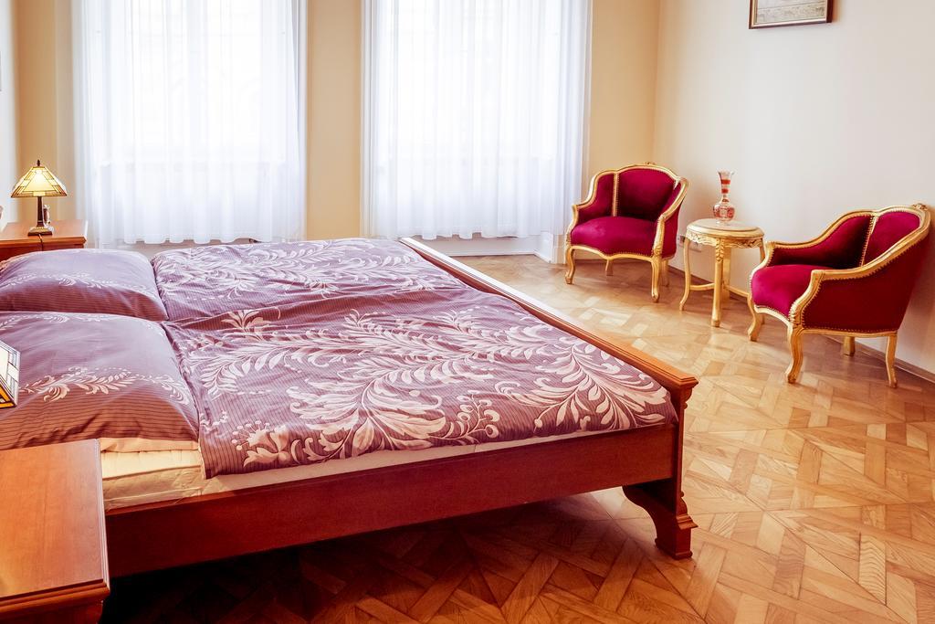 Apartment Vodickova 11 Прага Екстериор снимка